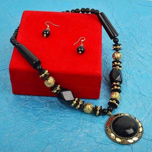 rakhi gifts for sister