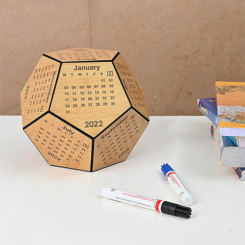 Wooden 3D Pentagonal Desk Calendar