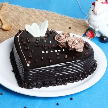 Half Kg Heart Shape Chocolate Truffle Cake