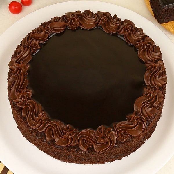 Chocolate Round Shape Cake