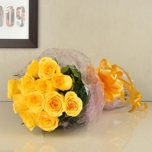 A Dozen Yellow Roses
