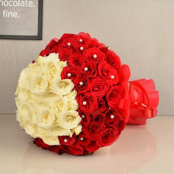 100 Red and White Roses Designer Arrangement in Special Paper