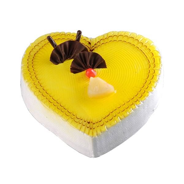 Half Kg Heart Shape Pineapple Cream Cake