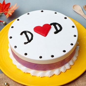 Half Kg Butterscotch Cake with " DAD" written on it