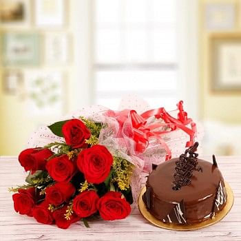 10 Red Roses Bouquet with Half Kg Chocolate Cake