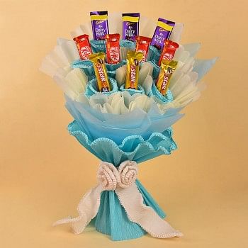Bouquet of 10 Mixed Chocolates (Kitkat,Five Star and Dairy Milk Chocolate)