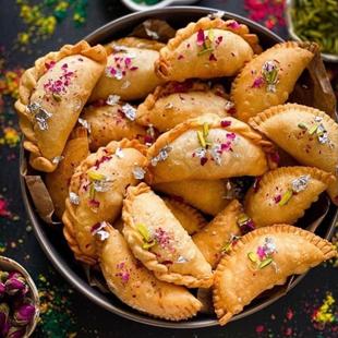 Holi Gujiya Wishes