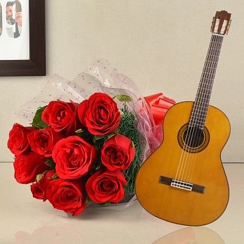 10 red roses with Live song by guitarist