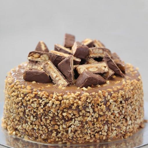 Snickers Cake