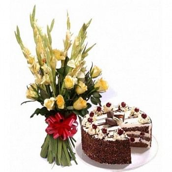  6 Yellow Glads and 5 Yellow Roses with Black Forest Cake (Half Kg)