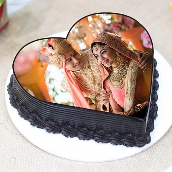 Half Kg Heart Shaped Photo Printed Truffle Cake