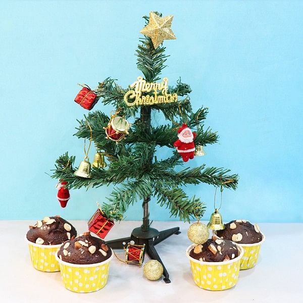 Christmas Tree and Muffins