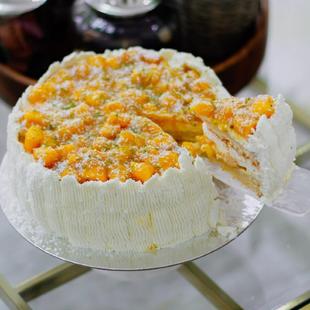 Mango Cake by La Petite Bakery