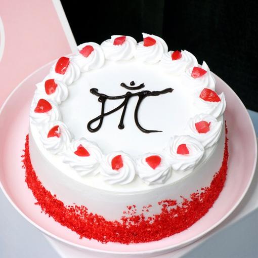 Mothers Day Strawberry Cake