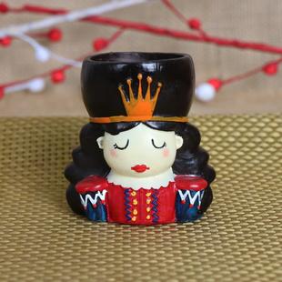 Flawless Queen Planter