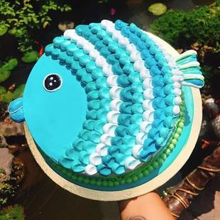 Fish Shape Theme Cake