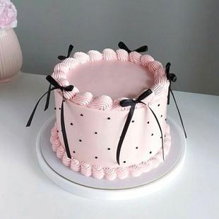 Trending Ribbon Cake