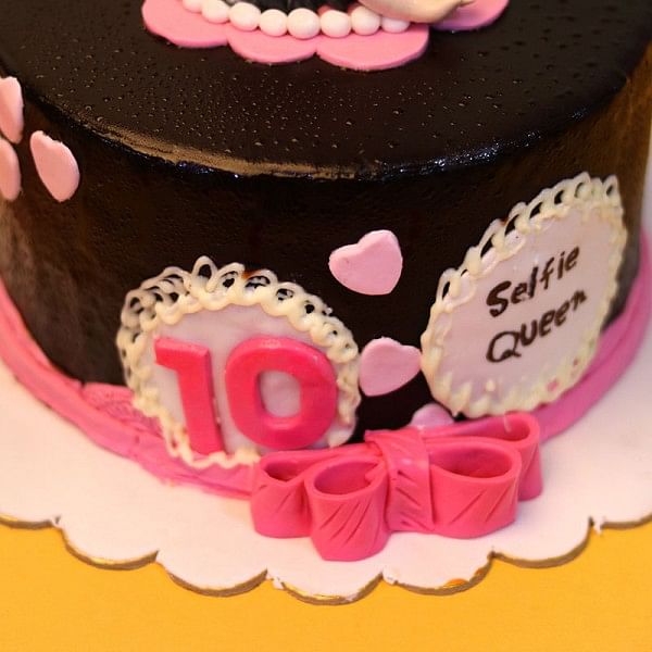 Designer Birthday Cake for Women